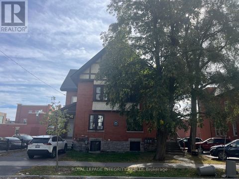 220-222 ARGYLE AVENUE Ottawa ON K2P1B9