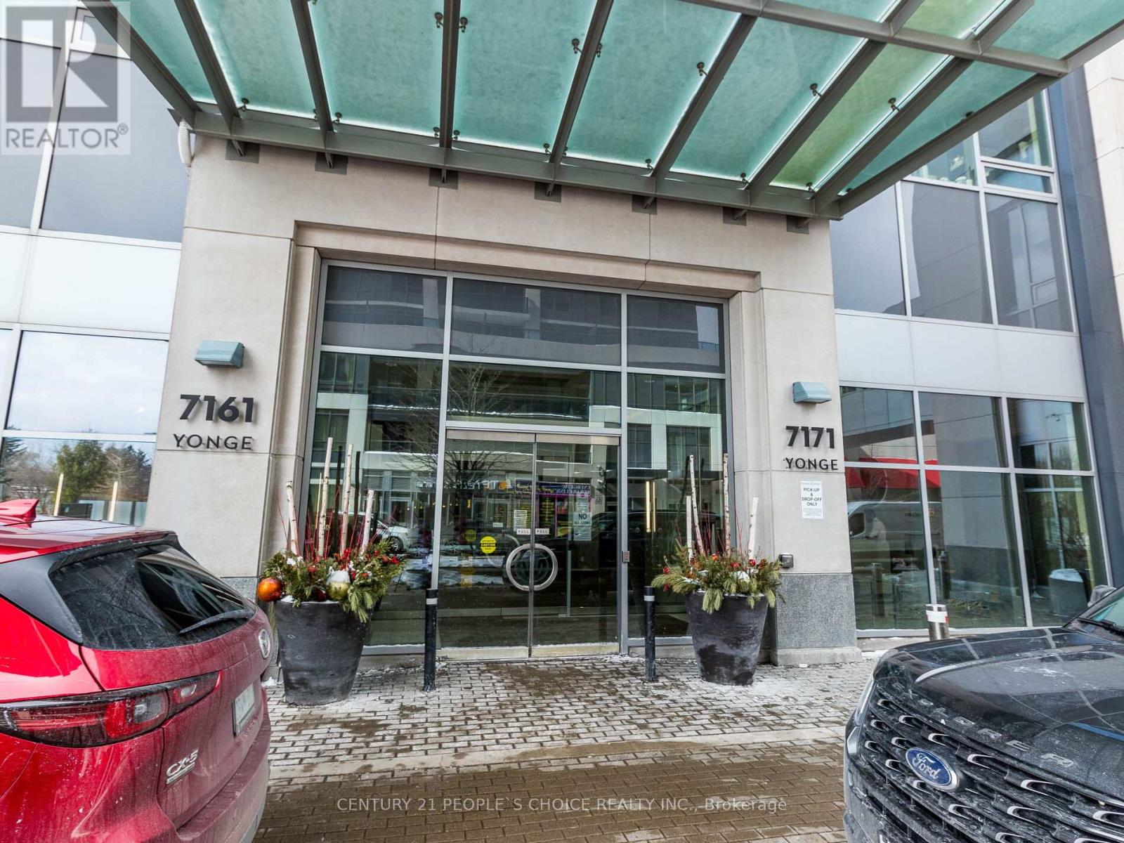 #2232 - 7161 YONGE STREET