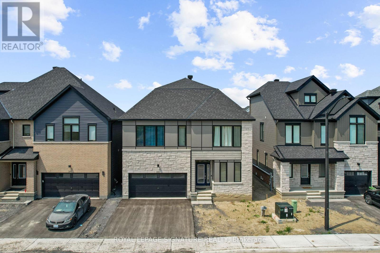 Photo 1 of 36 — 280 SAPLING GROVE S, Ottawa, ON K2J7L9