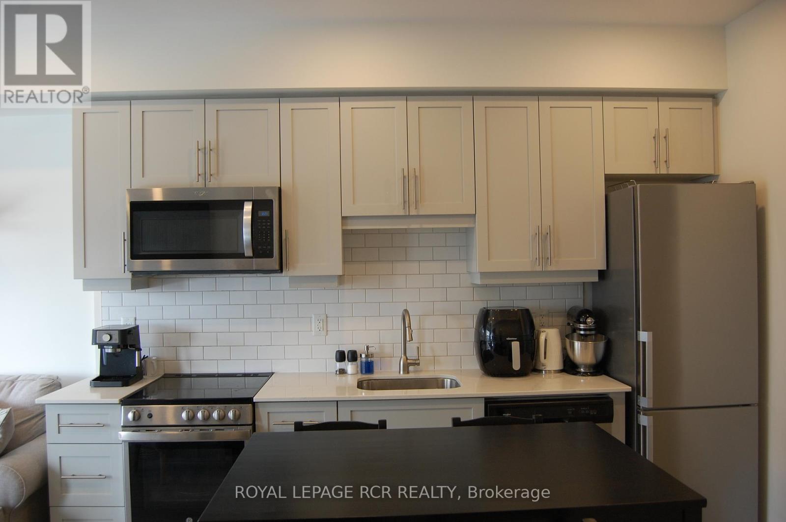 505 - 247 NORTHFIELD DRIVE E