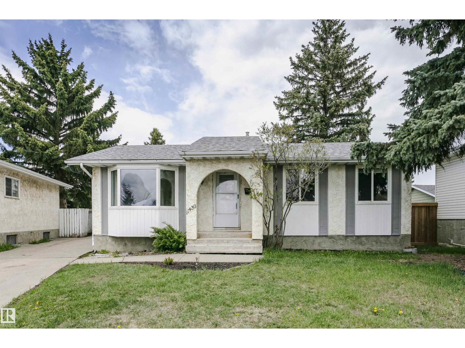 11436 161 AV NW