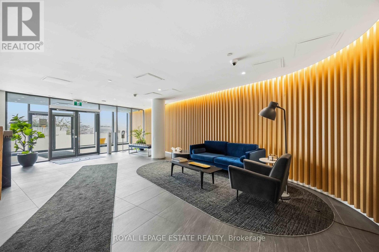 1505 - 160 FLEMINGTON ROAD