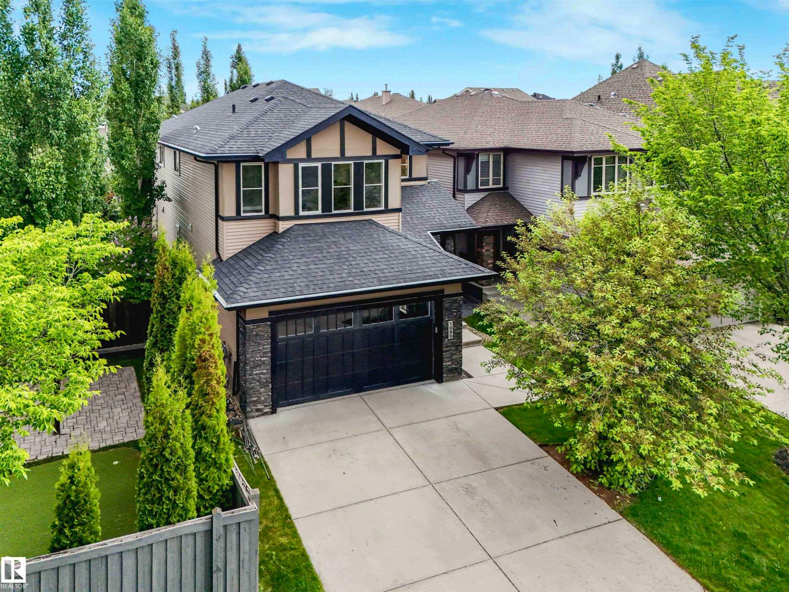 1090 ARMITAGE CR SW