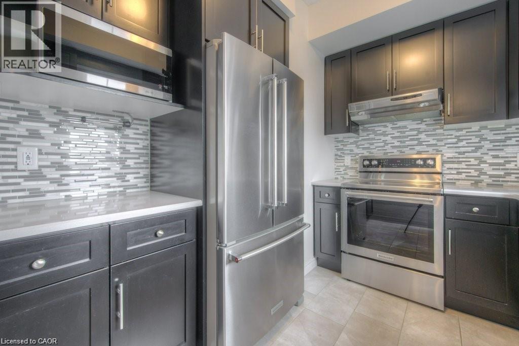 70 WILLOWRUN Drive Unit# F2