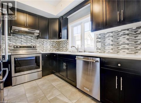 70 WILLOWRUN Drive Unit# F2 Kitchener ON N2B1H1