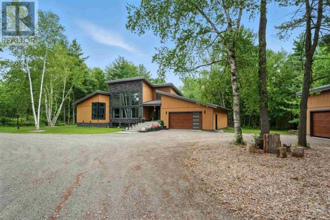 4223 Queen ST E Sault STe. Marie ON P6A5K9