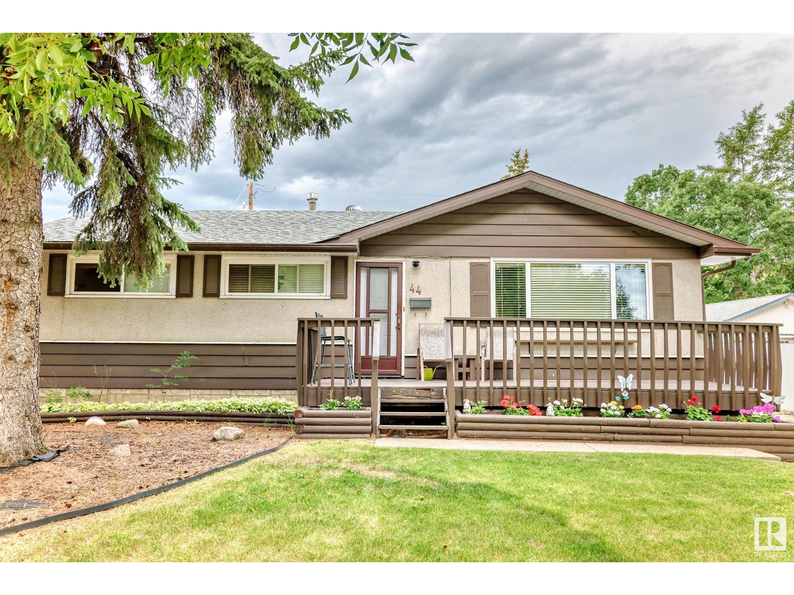 44 GRANDIN RD