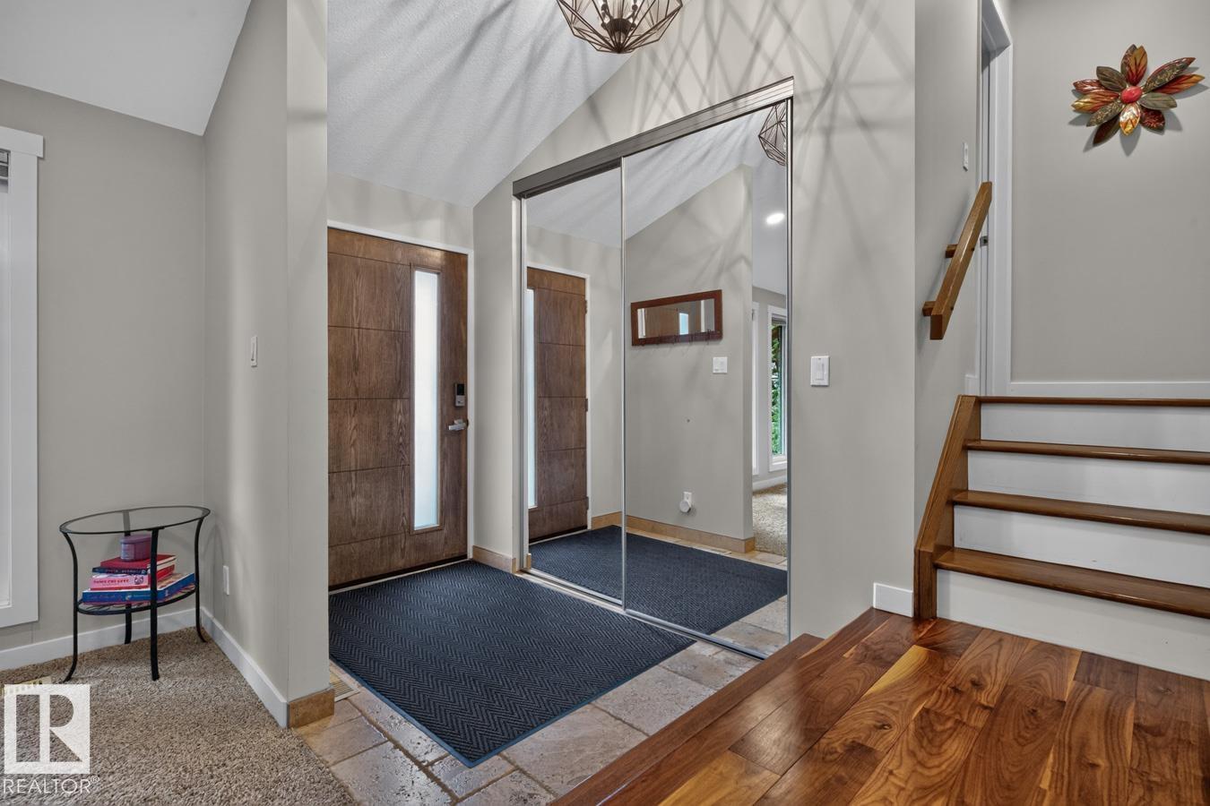 43 MANCHESTER DR