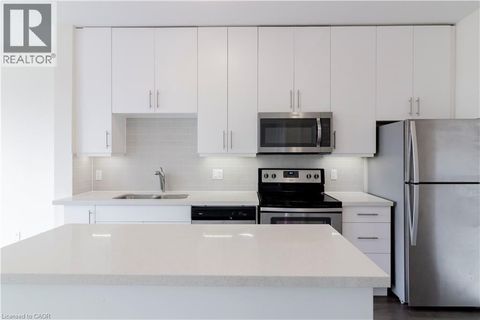 690 KING Street W Unit# 514 Kitchener ON N2H5L8