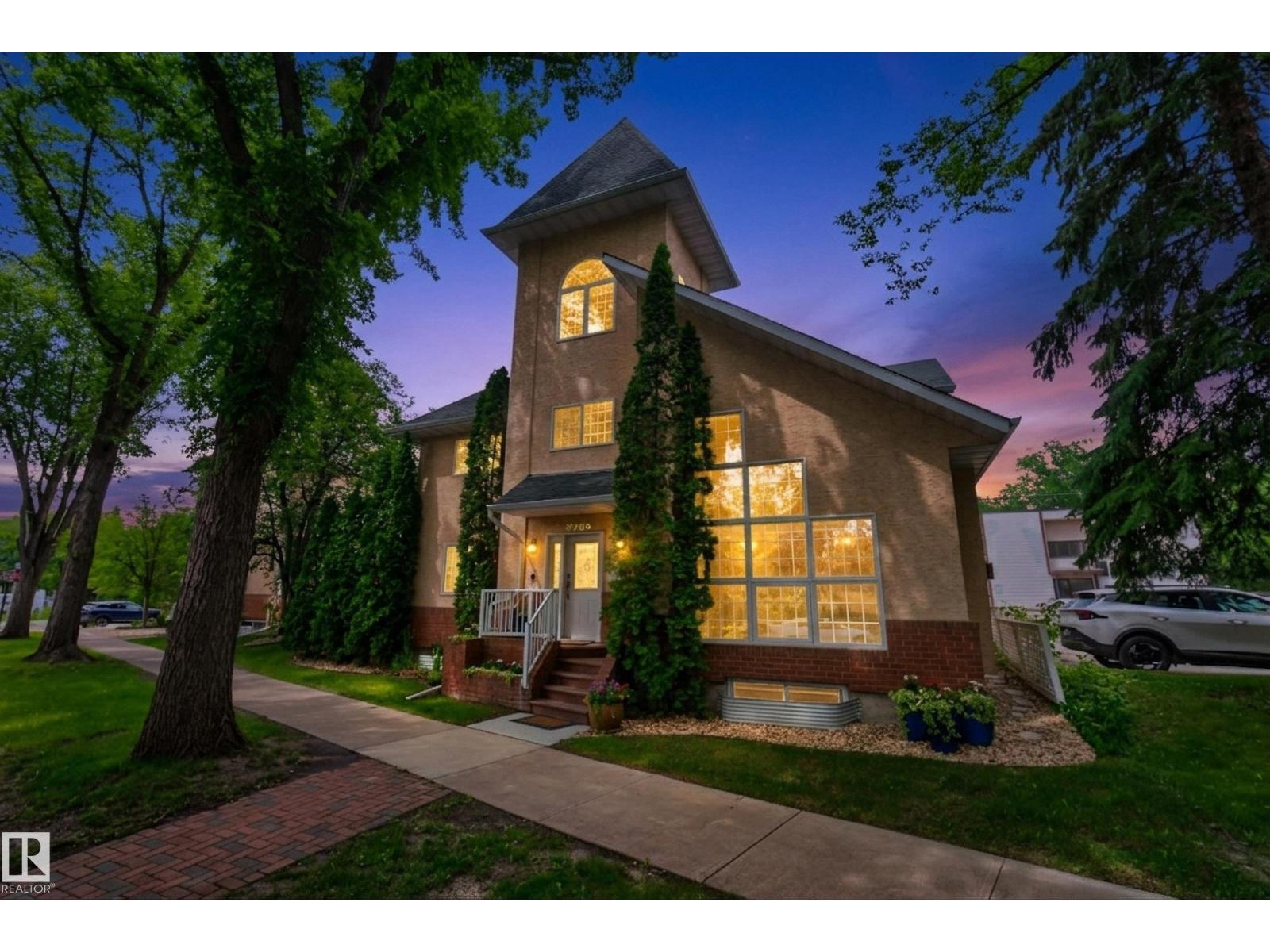 10746 University AV NW NW