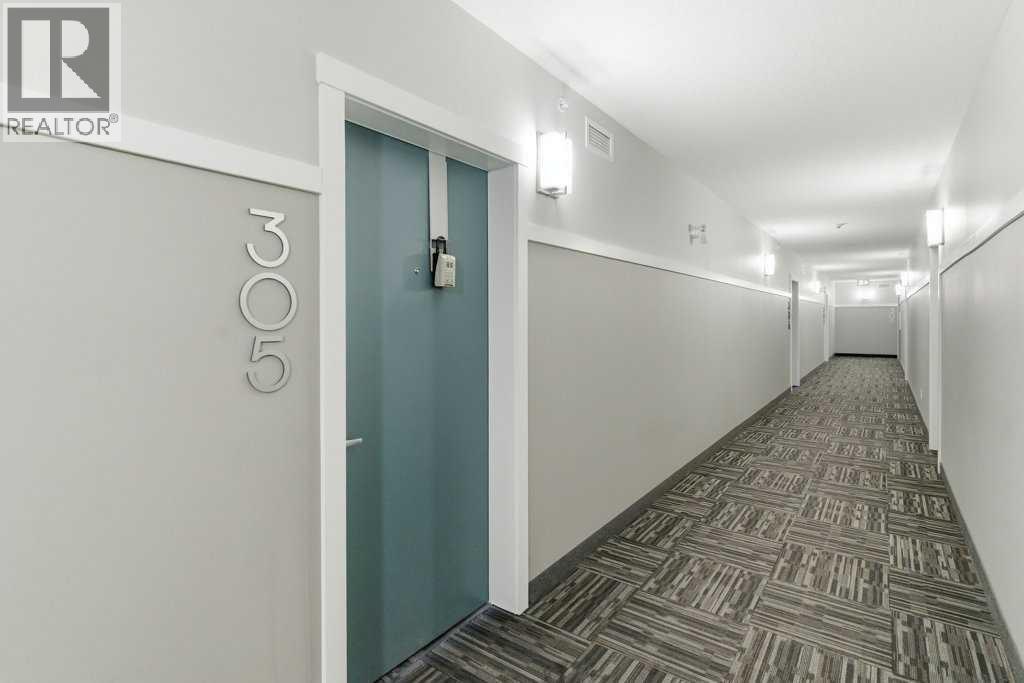 305, 200 Harvest Hills Place NE