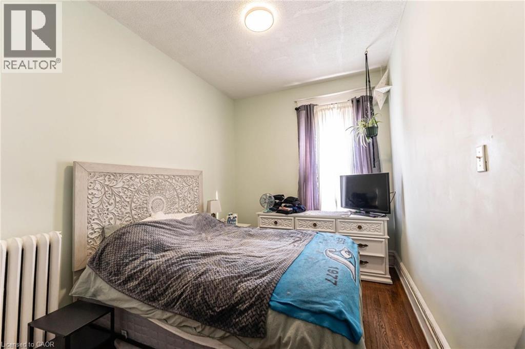 25 WEST Avenue S