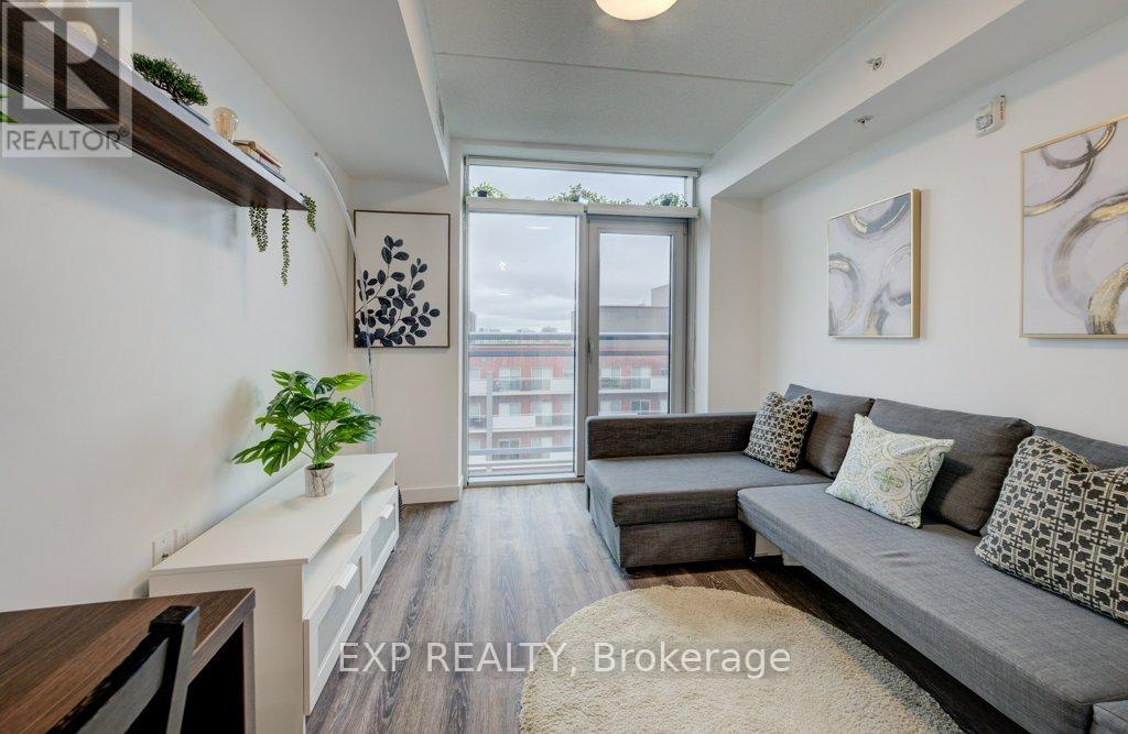 718 - 250 ALBERT STREET