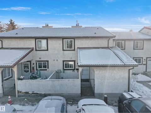 3611 30 AV NW Edmonton AB T6L5H5