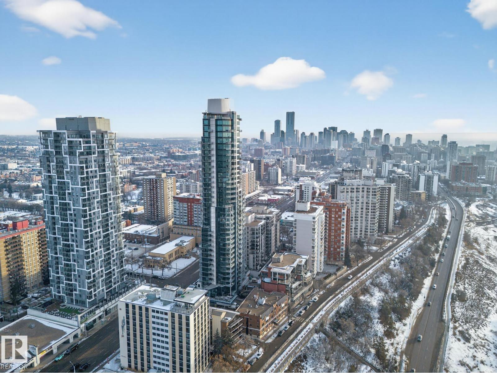 #902 11969 JASPER AV NW