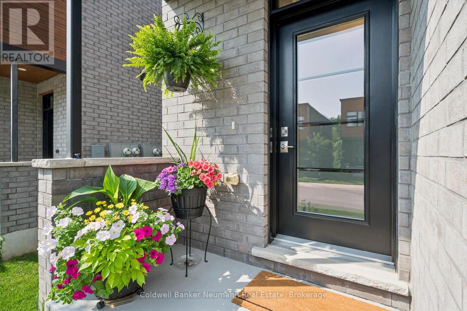 92 - 60 ARKELL ROAD