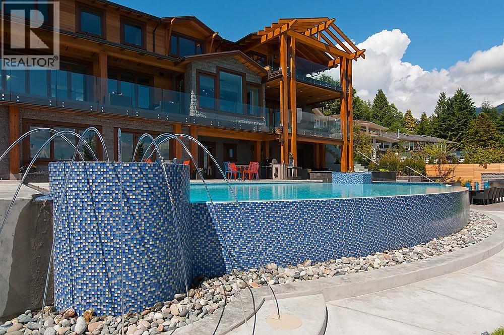 1037 MILLSTREAM ROAD