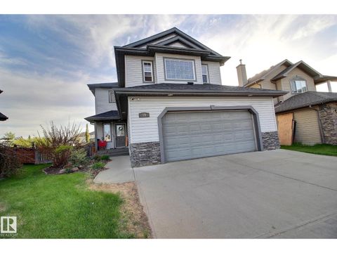 19 Huxley CV Spruce Grove AB T7X4S5