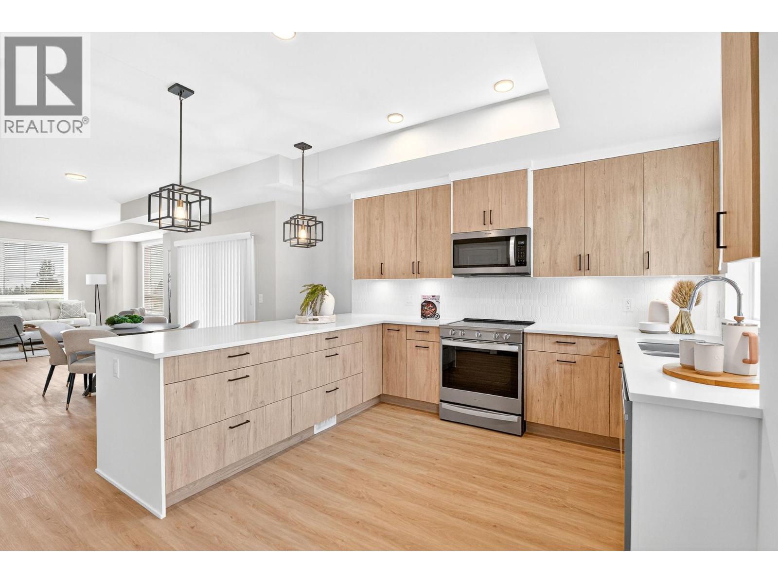 4025 Gellatly Road Unit# 194