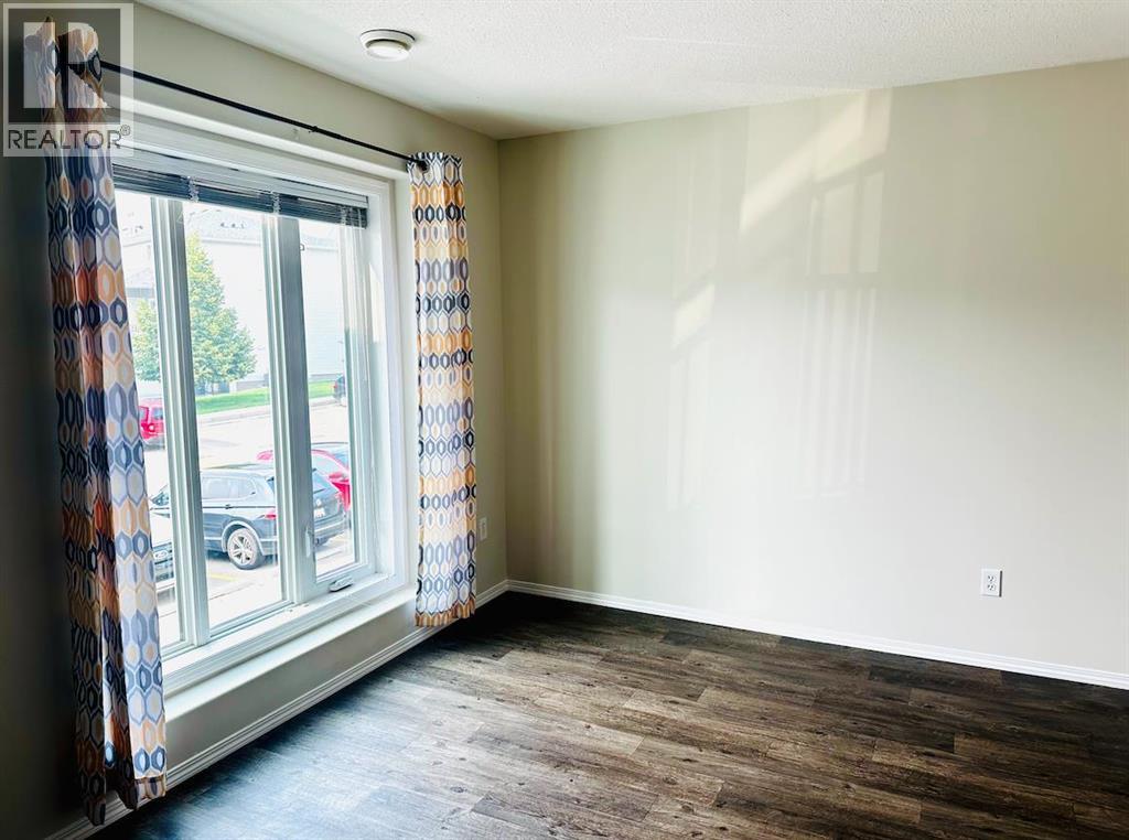 12 Northlands Pointe