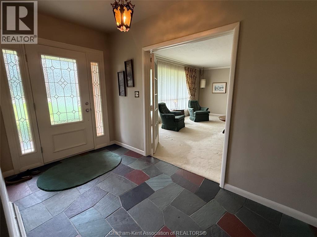 927 Charing Cross ROAD