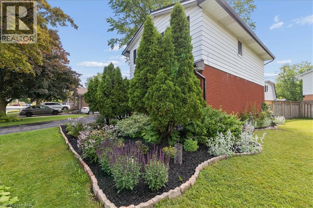 45 ARROWHEAD Crescent