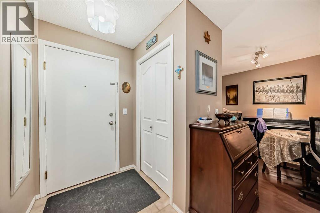 203, 6000 Somervale Court SW
