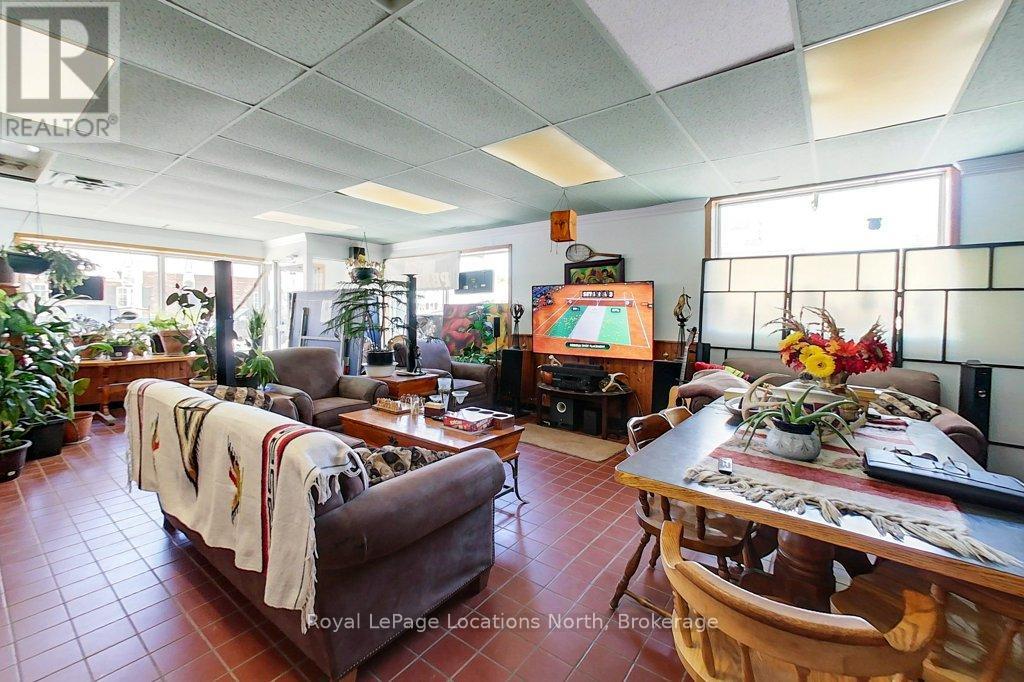 31 SYKES STREET S