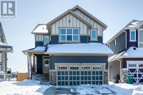 37 Kingsbury Close SE Airdrie AB T4A0R3