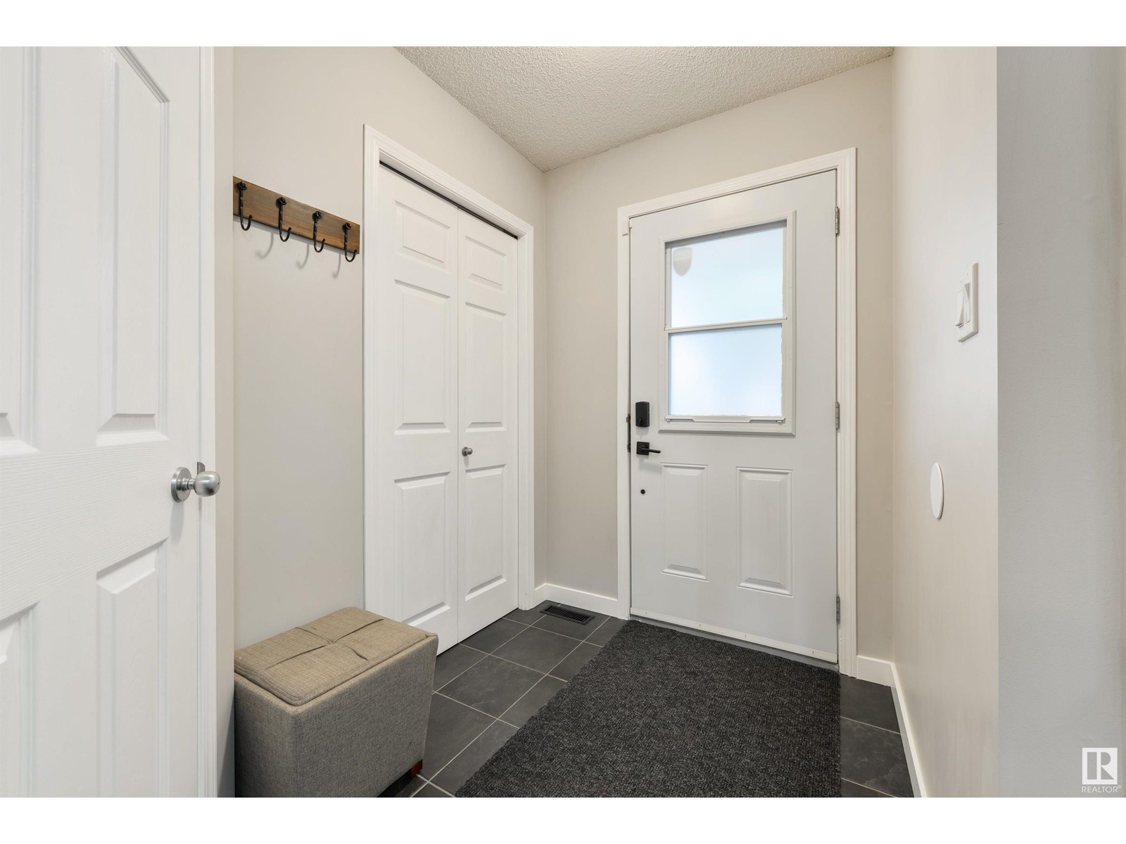 #16 4350 23 ST NW