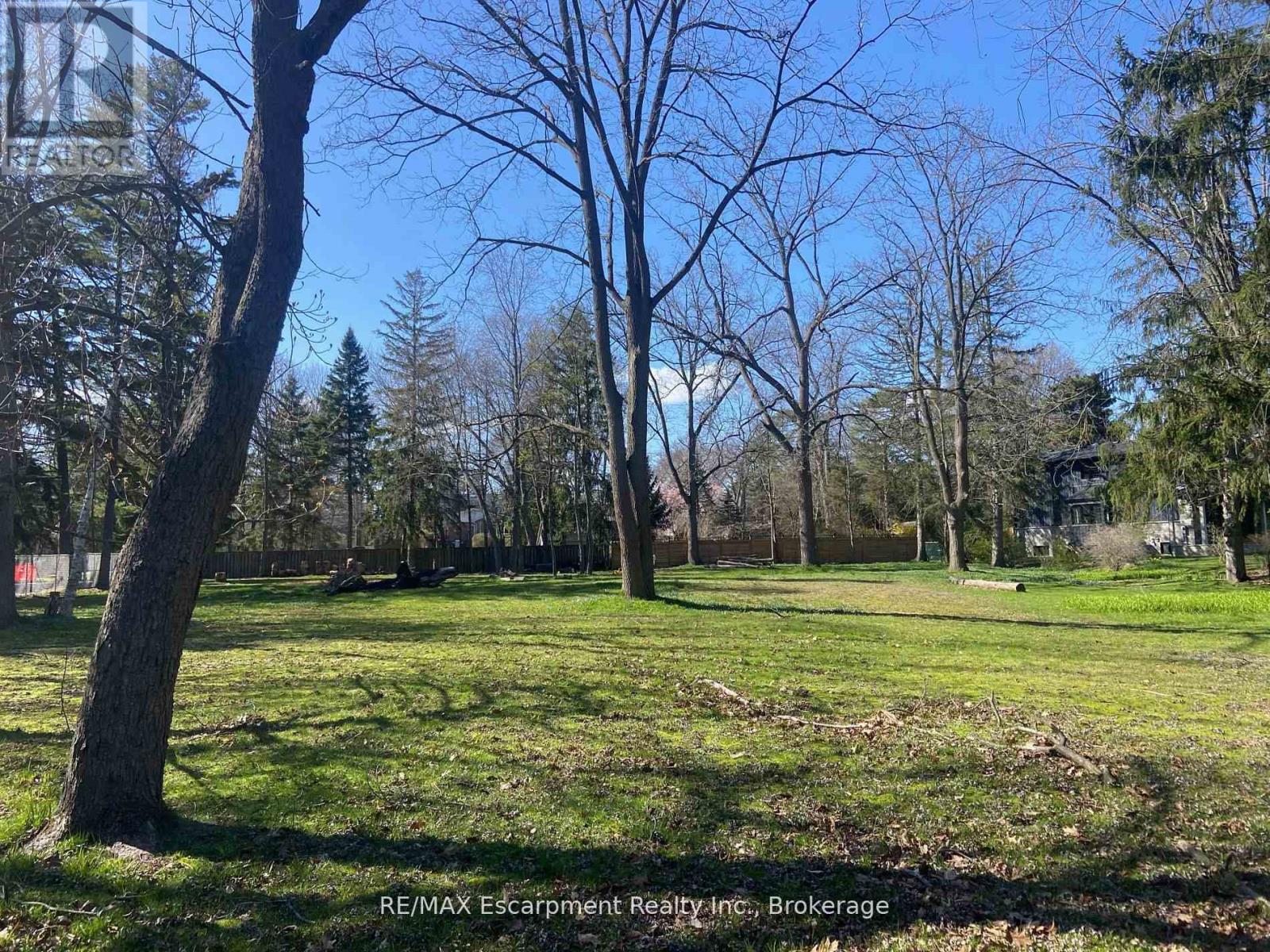 2322 BENNINGTON GATE