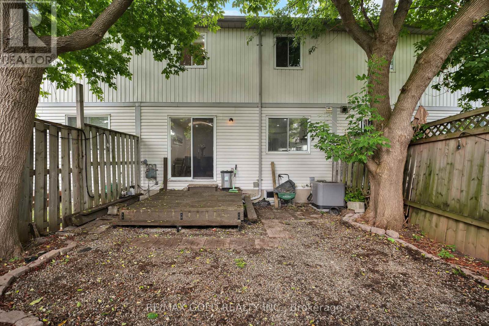 34 - 90 MOOREGATE CRESCENT