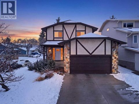 71 Millbank Drive SW Calgary AB T2Y2C1