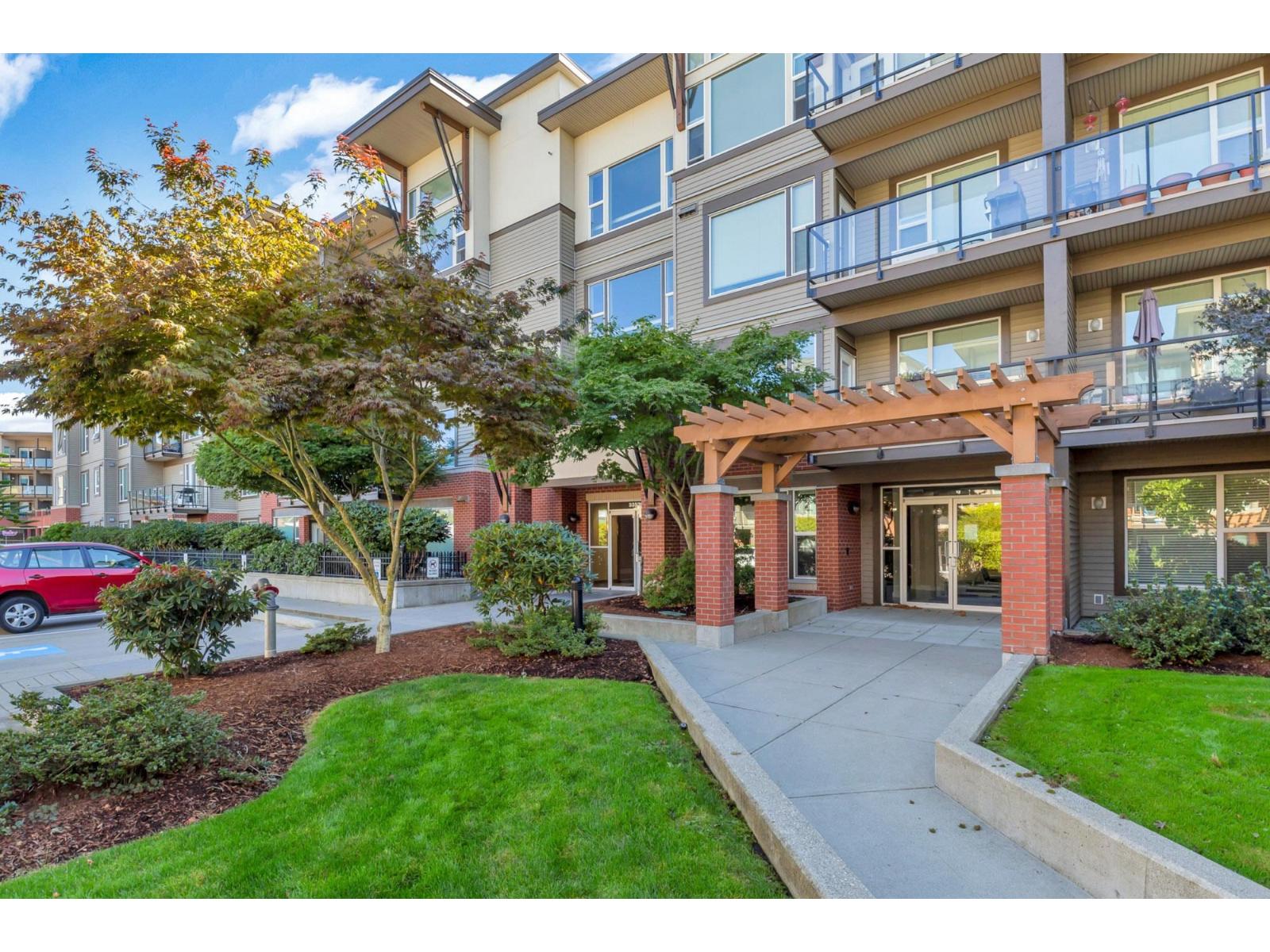 314 33539 HOLLAND AVENUE