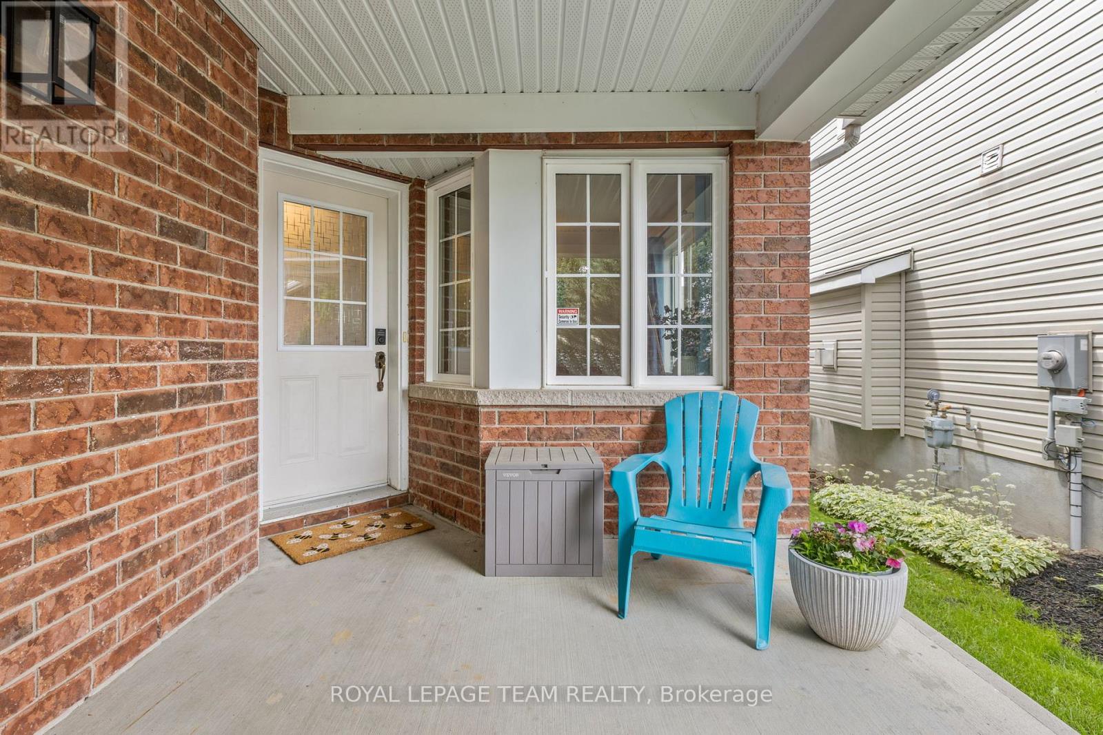 92 WOLFF CRESCENT