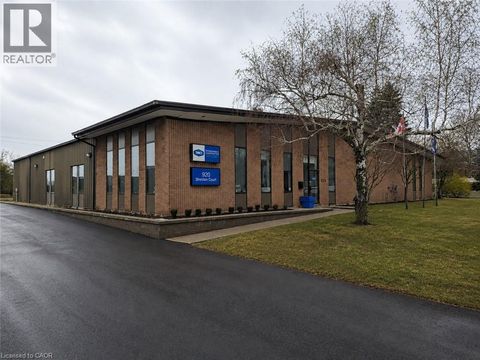 920 SHELDON Court Burlington ON L7L5K6