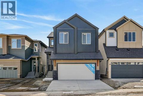 473 Lewiston Landing NE Calgary AB T3l2M4