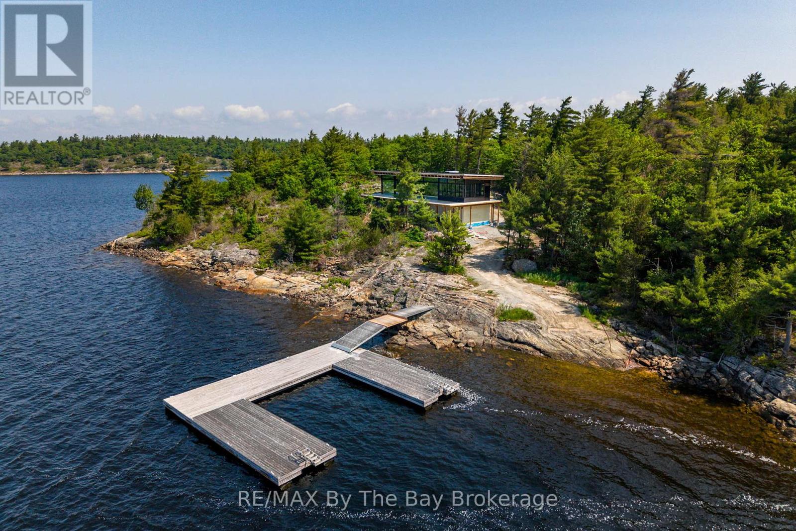 11324 ISLAND 1810/BONE ISLAND