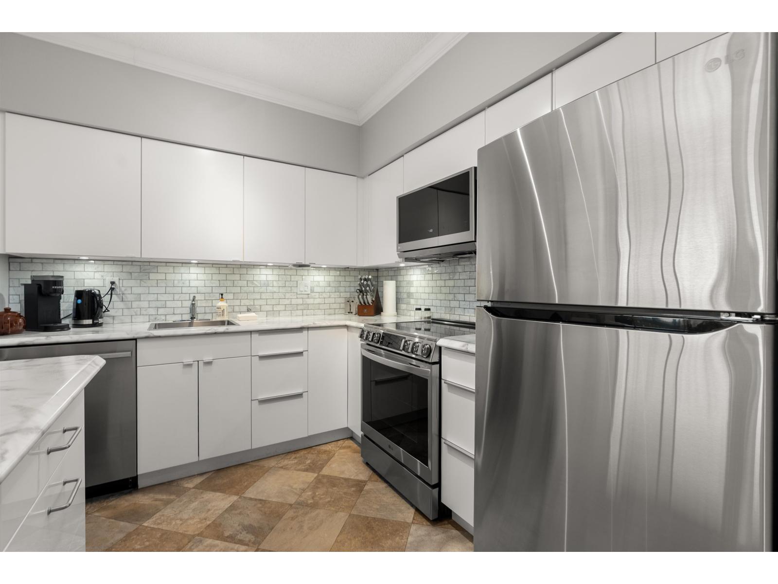 914 31955 OLD YALE ROAD