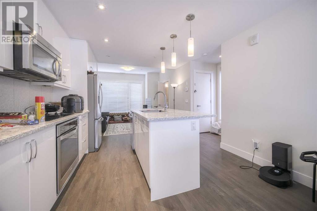 103, 20 Brentwood Common NW