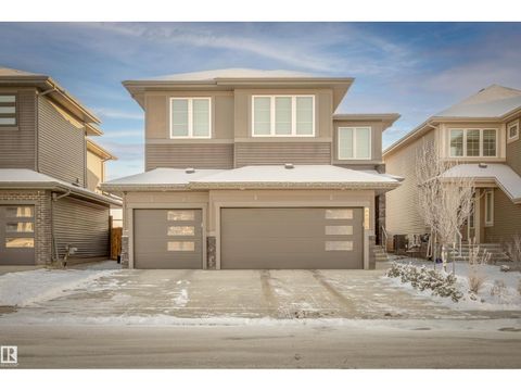 6621 KNOX PL SW Edmonton AB T6W4R1