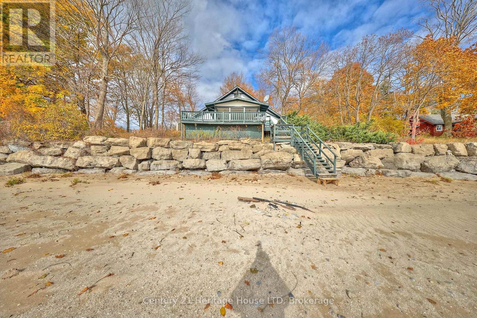 1033 FIRELANE 1 ROAD