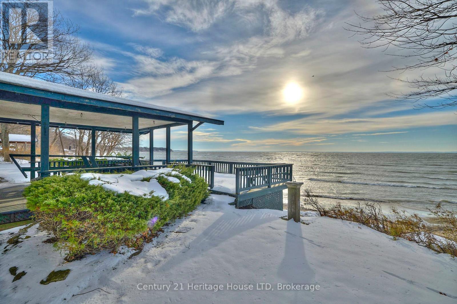 1033 FIRELANE 1 ROAD