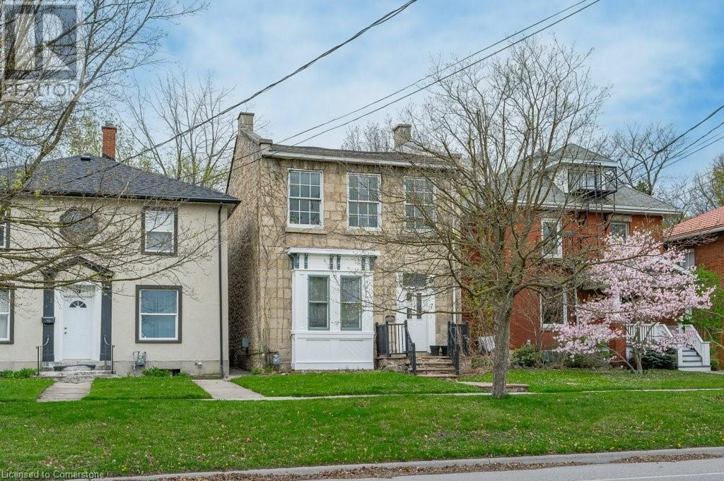 7 WATERLOO Avenue