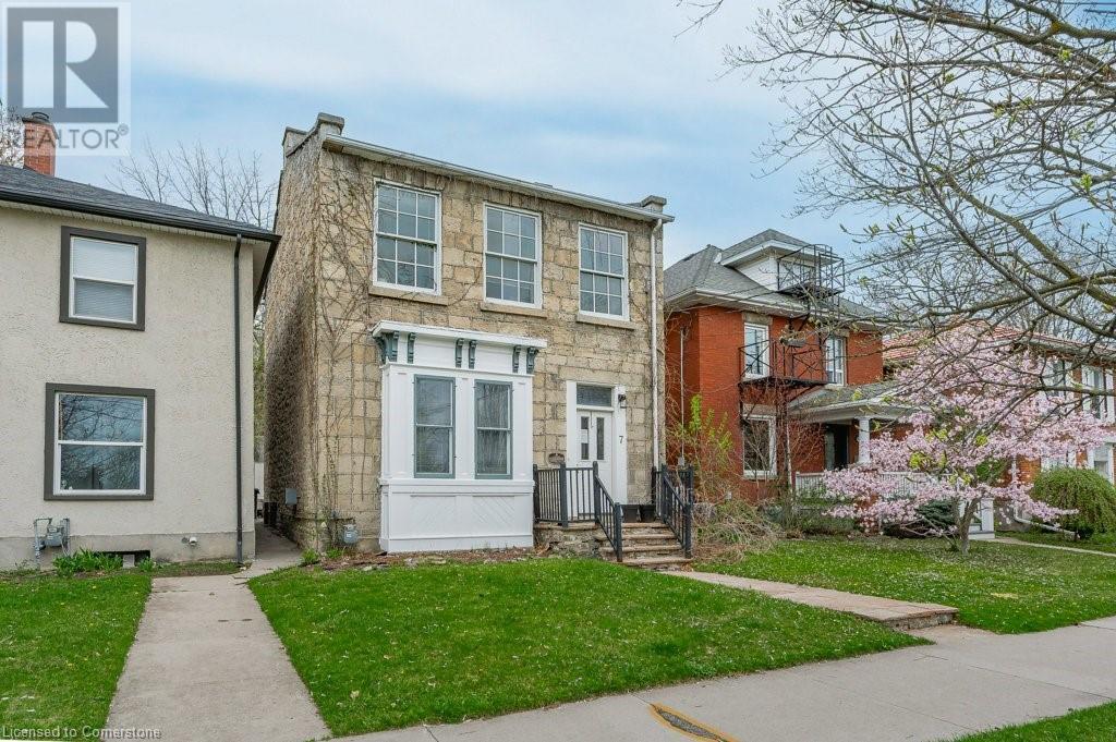 7 WATERLOO Avenue