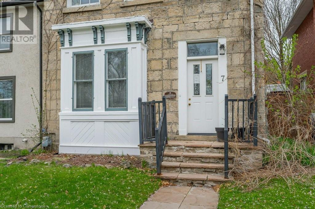 7 WATERLOO Avenue