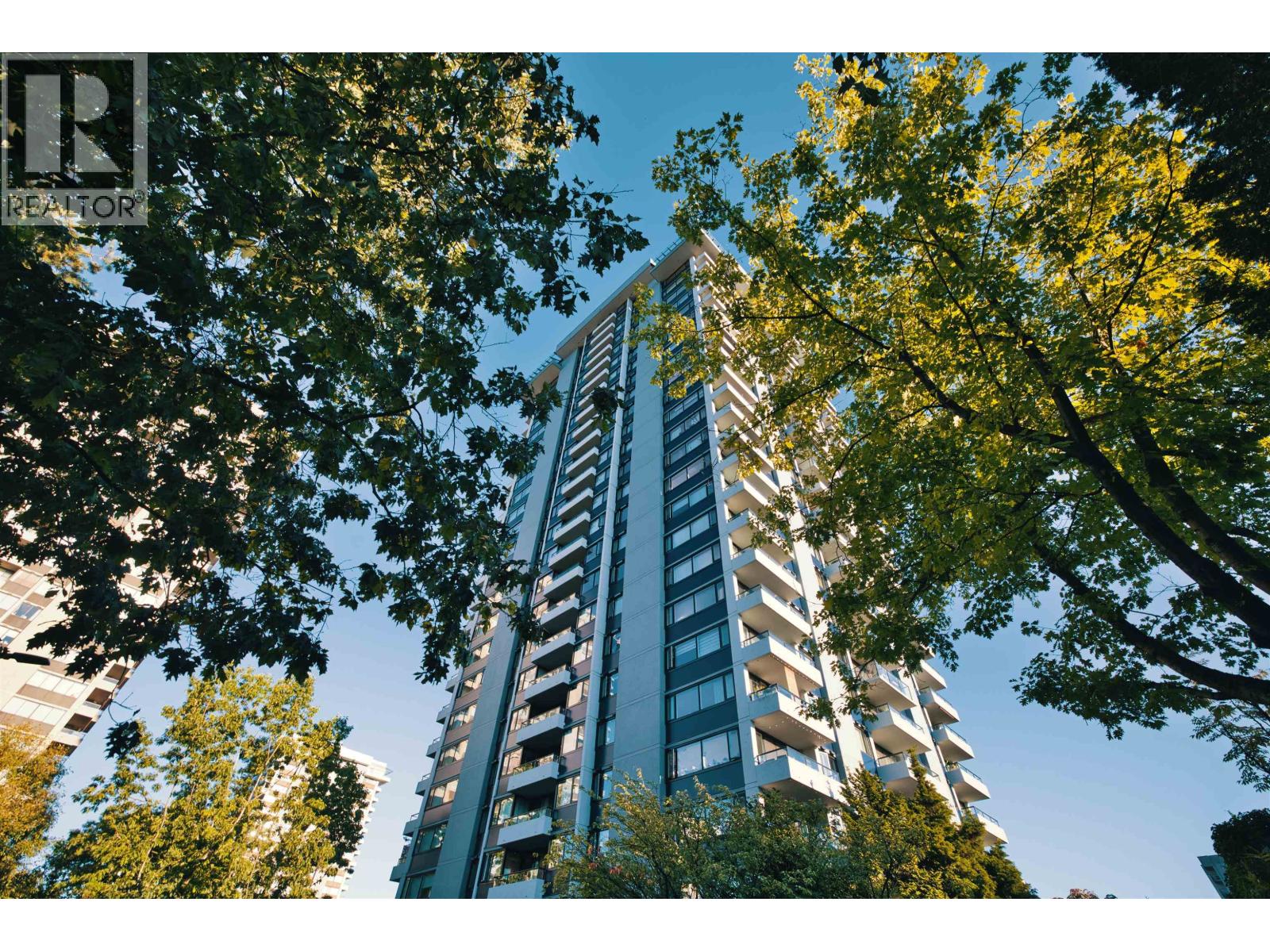 2203 3980 CARRIGAN COURT