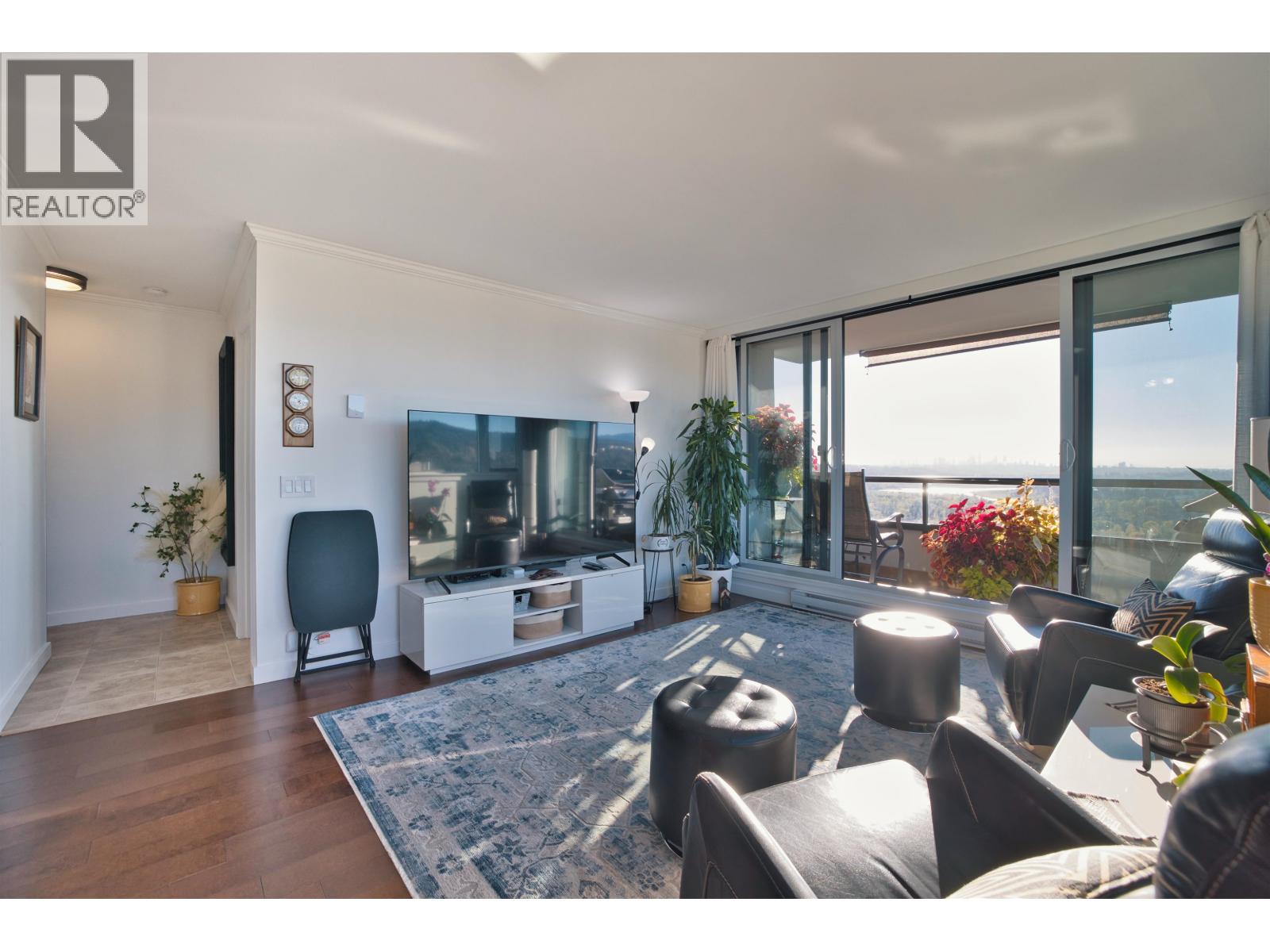 2203 3980 CARRIGAN COURT