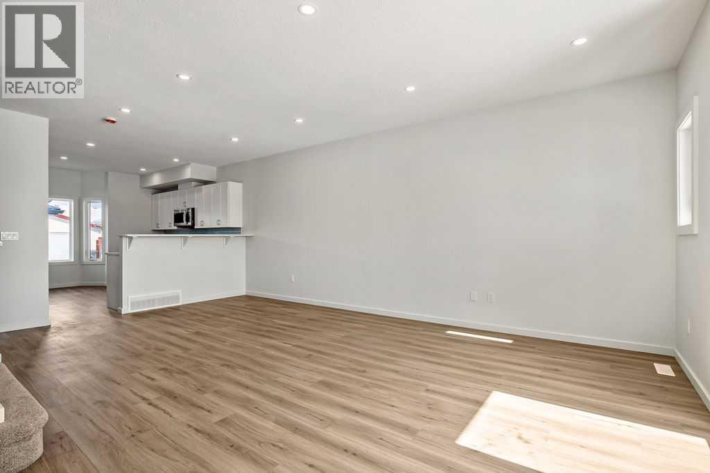 409 Strathcona Circle