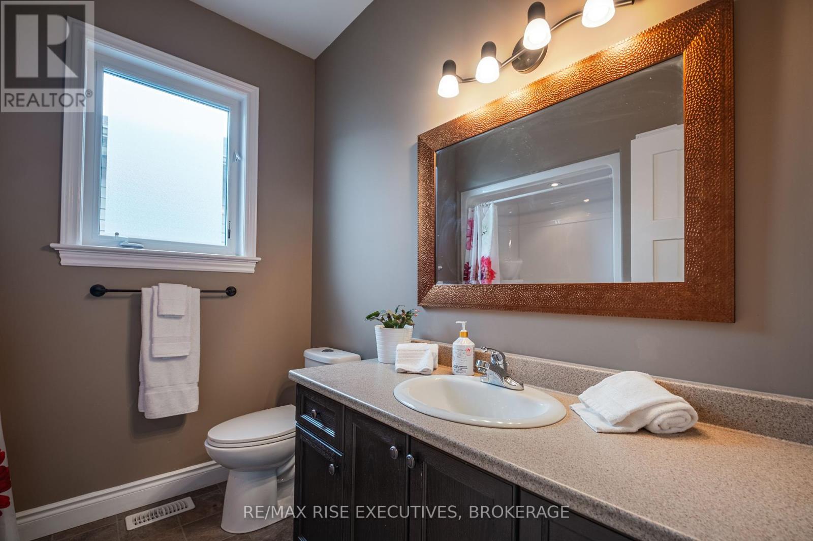 134 ISLANDVIEW DRIVE